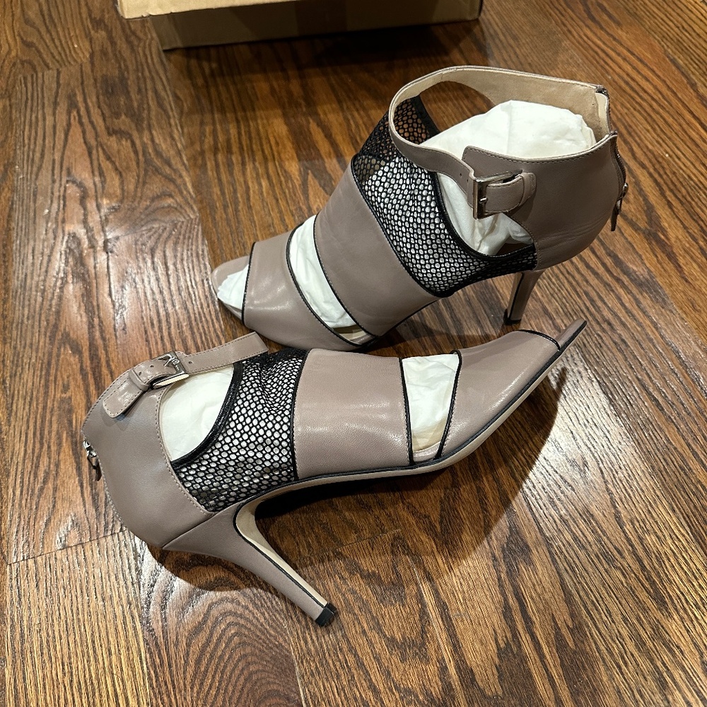Takera Heels In Tortora SZ 15 Women’s